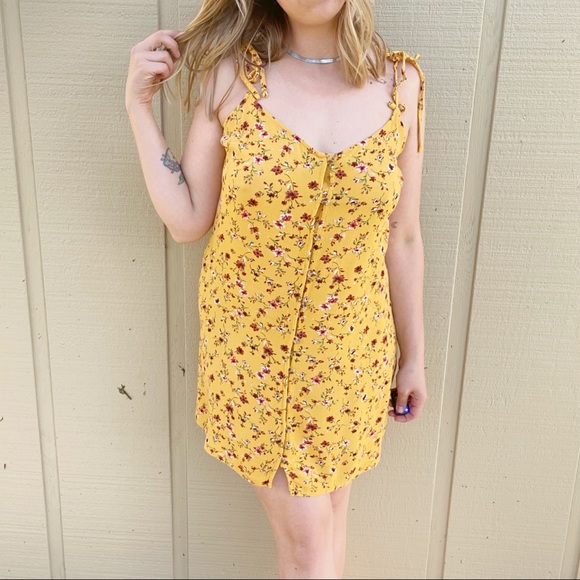 Sky and Sparrow yellow floral mini summer dress - Picture 1 of 10